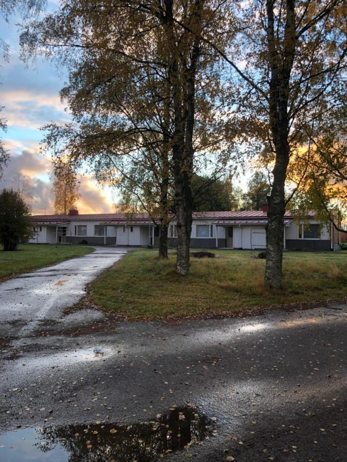 Rivitalon Paeaetyasunto Omalla Saunalla 6 Ylivieska Eksteriør billede